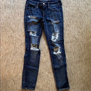 American eagle blue ripped skinny jeans